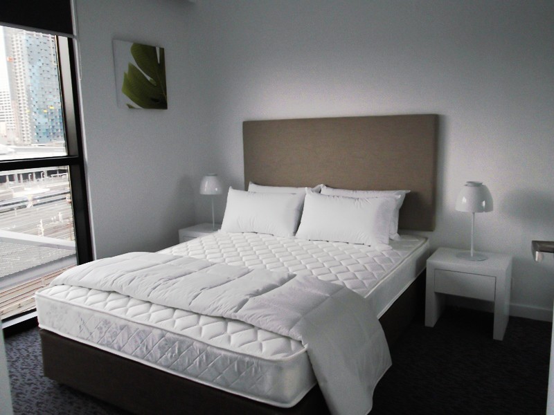 807/675 La Trobe Street, Docklands VIC 3008