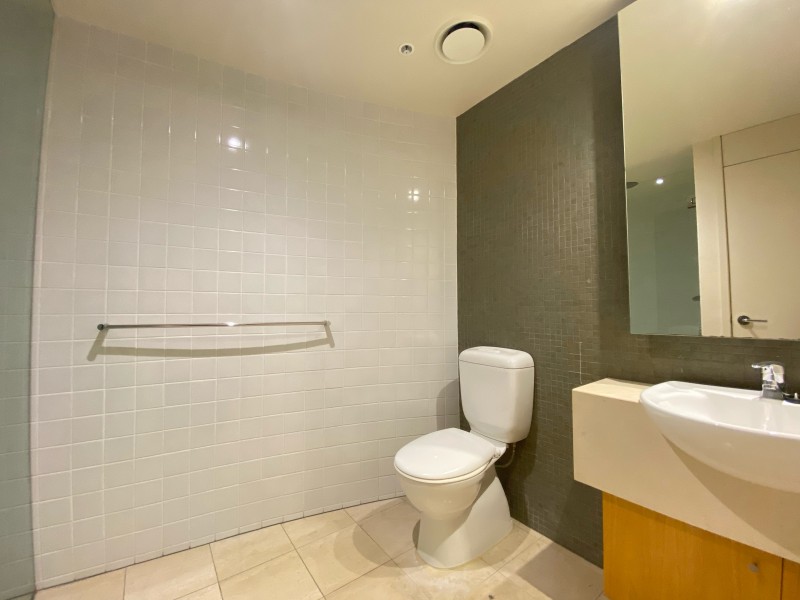 404/668 Swanston Street, Carlton VIC 3053