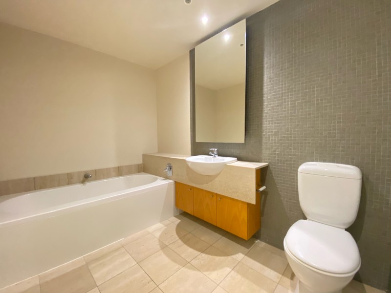 404/668 Swanston Street, Carlton VIC 3053