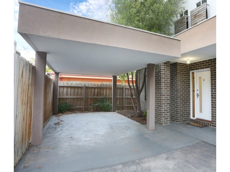 2/27 Finchley Avenue, Glenroy VIC 3046