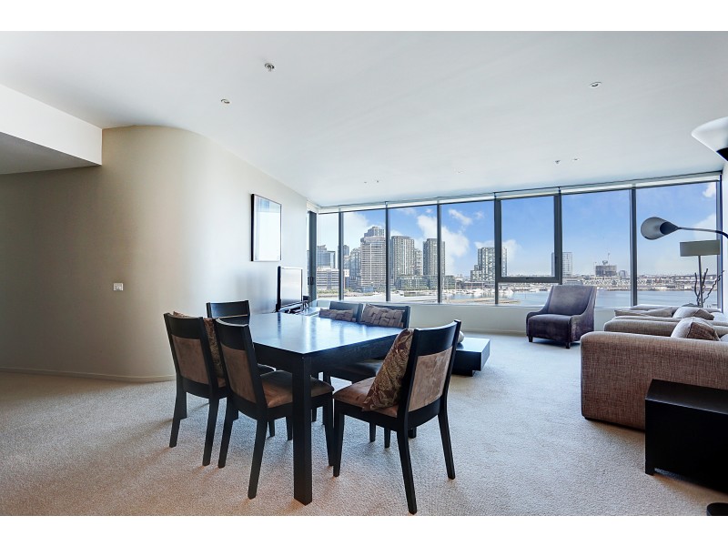 802/2 New Quay Promenade, Docklands VIC 3008