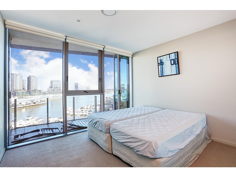 802/2 New Quay Promenade, Docklands VIC 3008