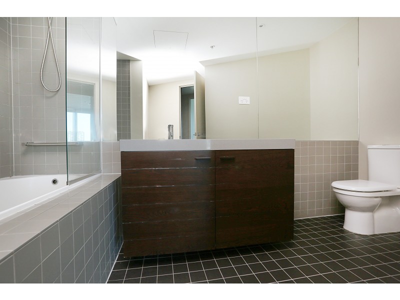802/2 New Quay Promenade, Docklands VIC 3008