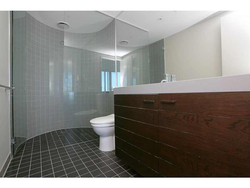 802/2 New Quay Promenade, Docklands VIC 3008