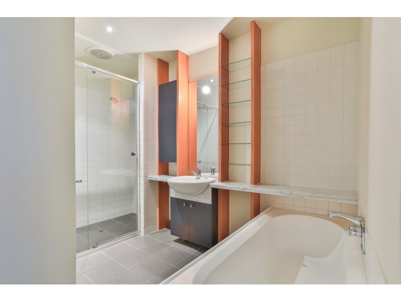 42/84 Trenerry Crescent, Abbotsford VIC 3067