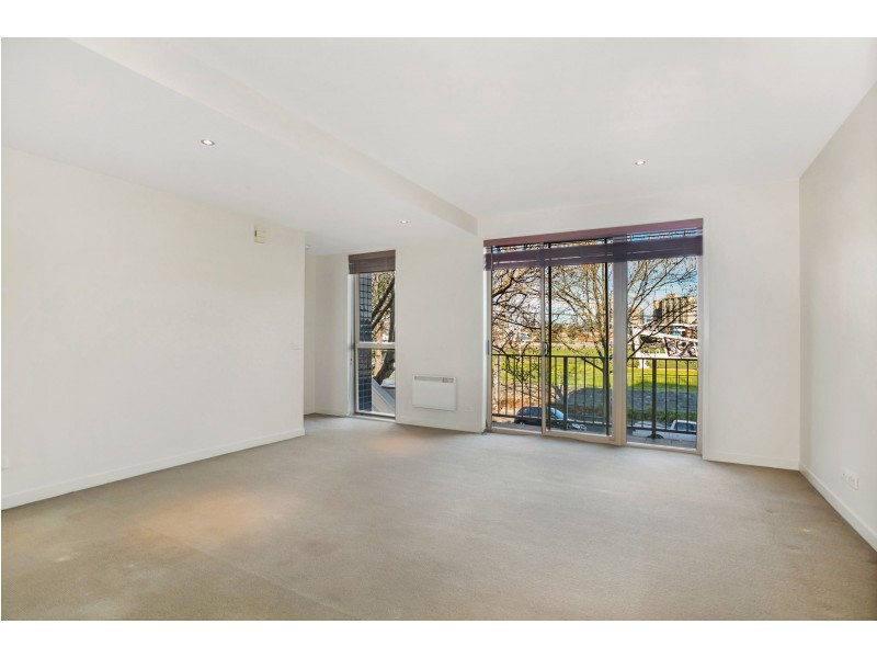 14/82 Trenerry Crescent, Abbotsford VIC 3067