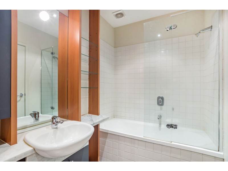 14/82 Trenerry Crescent, Abbotsford VIC 3067