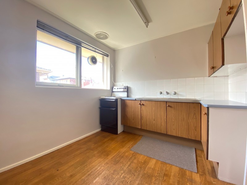 6/16 Lyon Steet, Essendon VIC 3040