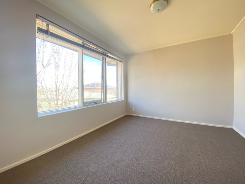 6/16 Lyon Steet, Essendon VIC 3040