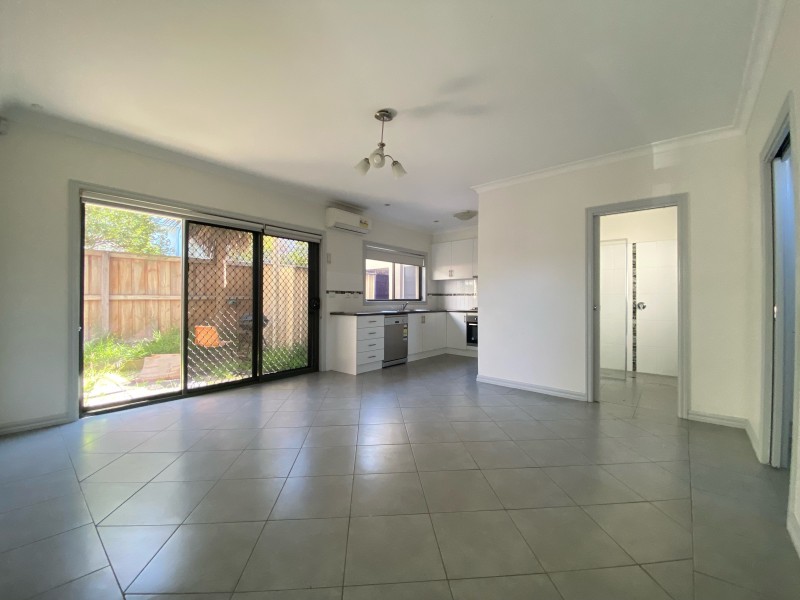 1/46-48 Bulla Road, Strathmore VIC 3041