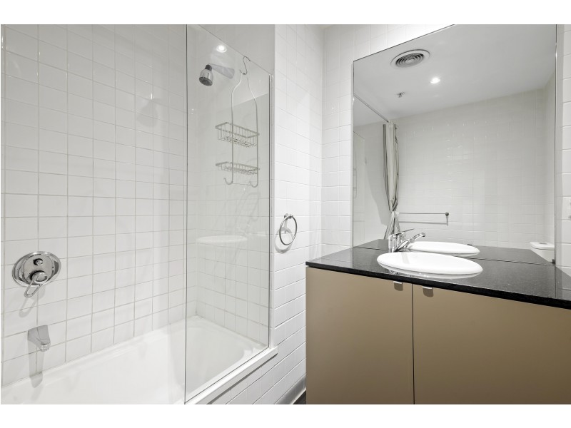 601/325 Collins Street, Melbourne VIC 3000