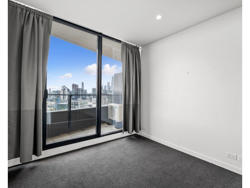 2404/50 Albert Road, South Melbourne VIC 3205
