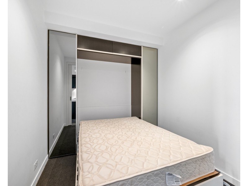 2404/50 Albert Road, South Melbourne VIC 3205
