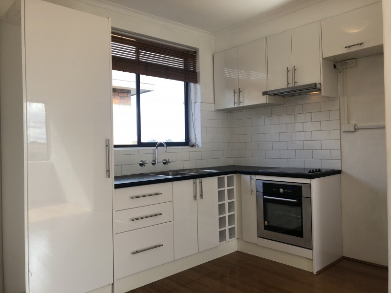 8/96-98 Glenlyon Road, Brunswick VIC 3056
