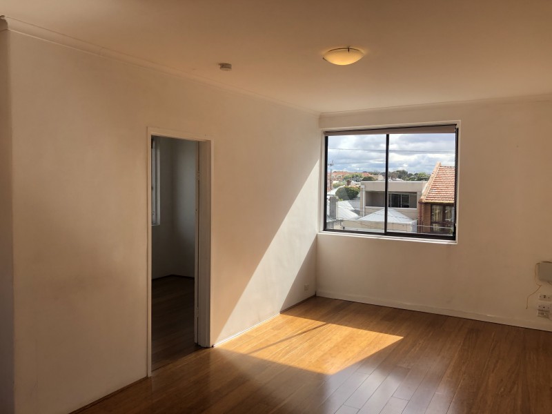8/96-98 Glenlyon Road, Brunswick VIC 3056