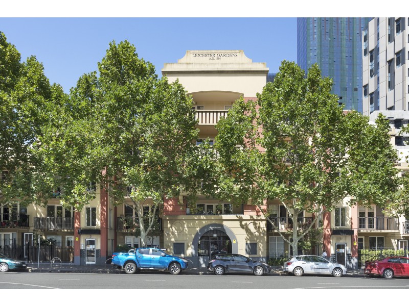 4/52 Leicester Street, Carlton VIC 3053
