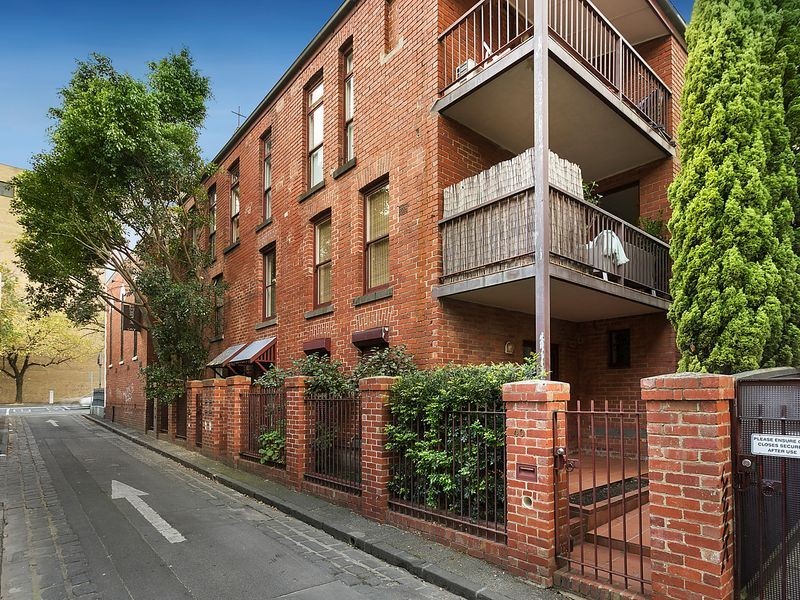 4/42 Grattan Place, Carlton VIC 3053