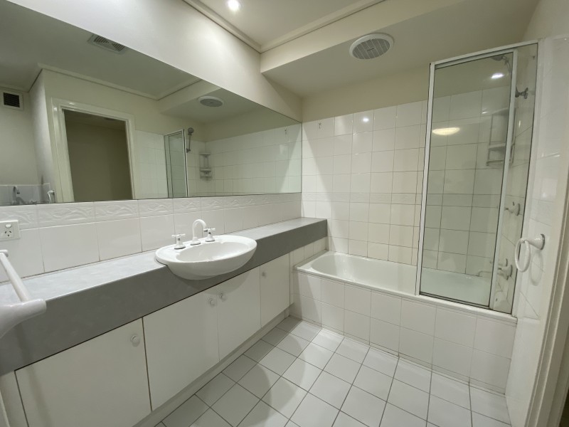 4/42 Grattan Place, Carlton VIC 3053