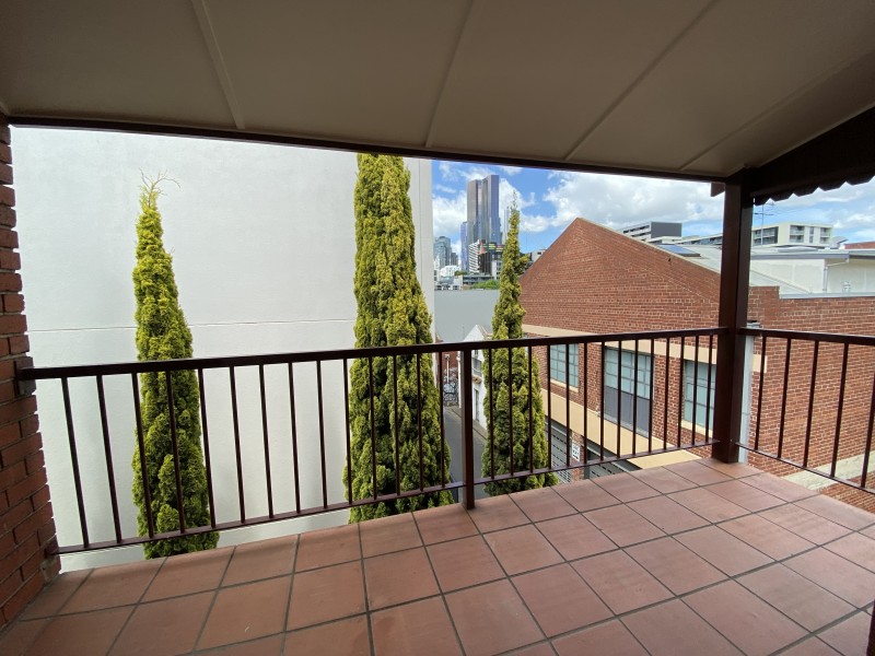 4/42 Grattan Place, Carlton VIC 3053