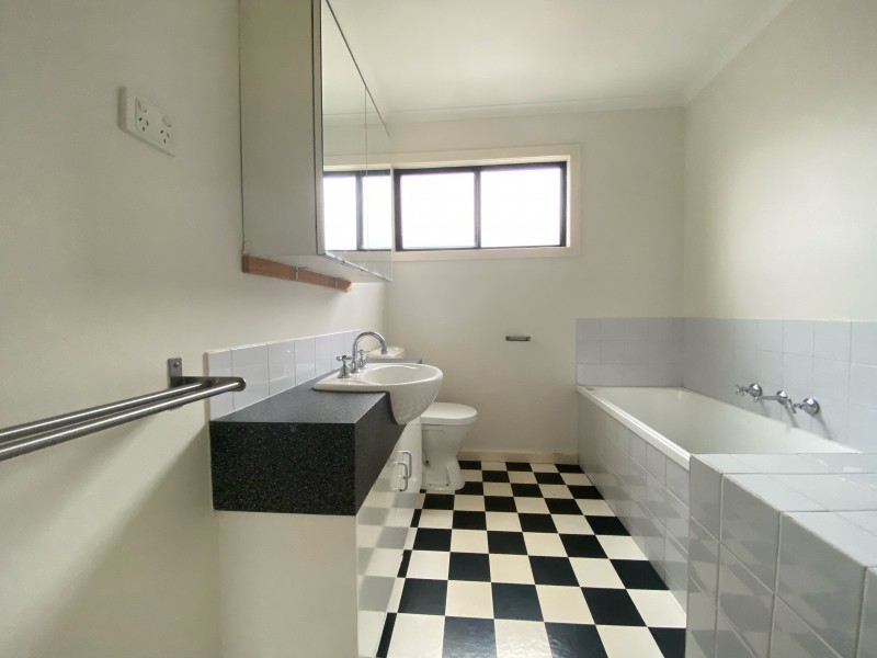 1/135 Melville Road, Brunswick West VIC 3055