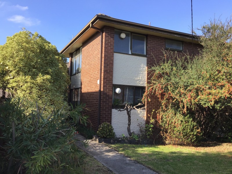 4/16 Lyon Street, Essendon VIC 3040