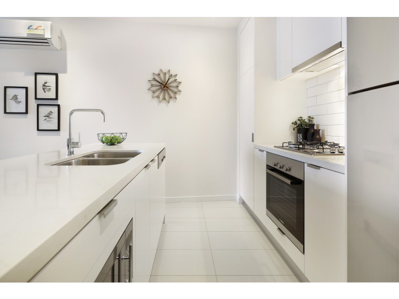 708/250 City Road, Southbank VIC 3006