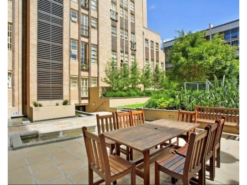 207/68 LaTrobe Street, Melbourne VIC 3000
