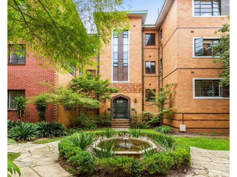 24/155 Powlett Street, East Melbourne VIC 3002