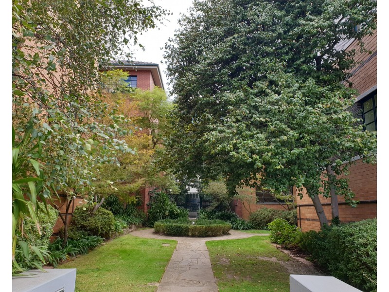 24/155 Powlett Street, East Melbourne VIC 3002