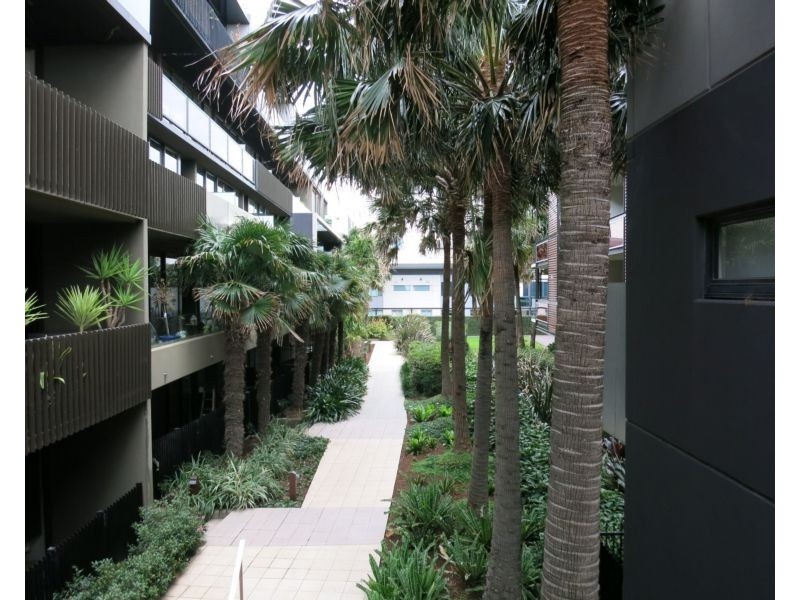 B202/19 Pickles Street, Port Melbourne VIC 3207