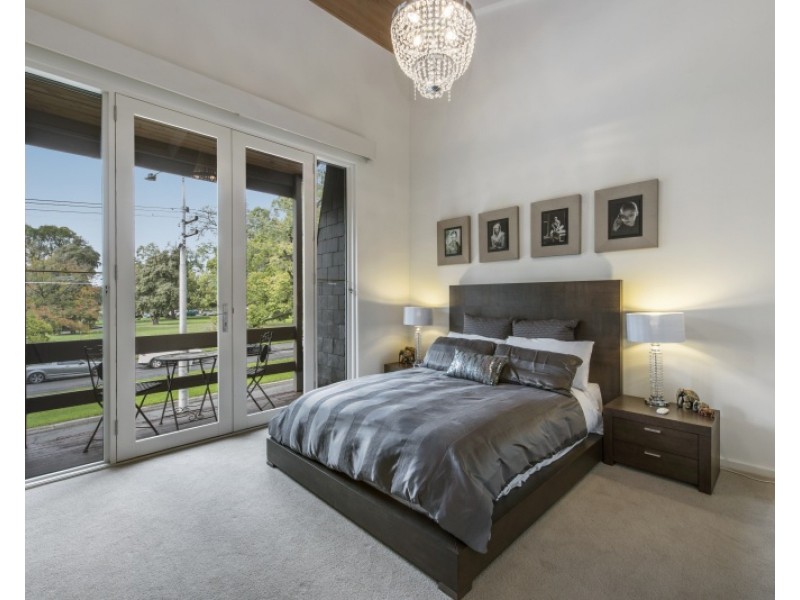 137 Simpson Street, East Melbourne VIC 3002