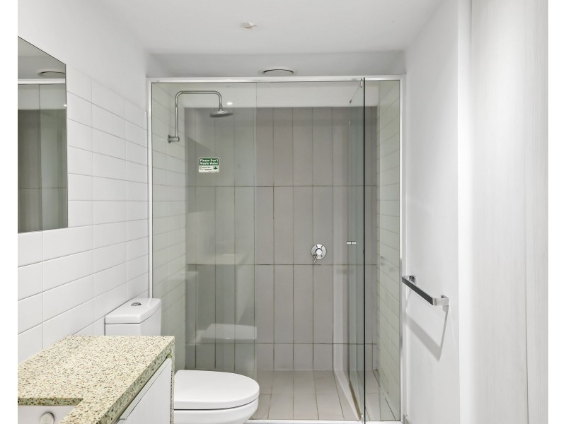 807/675 La Trobe Street, Docklands VIC 3008