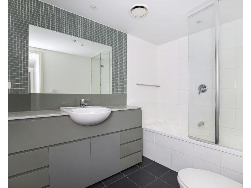 1905/222 Russell Street, Melbourne VIC 3000