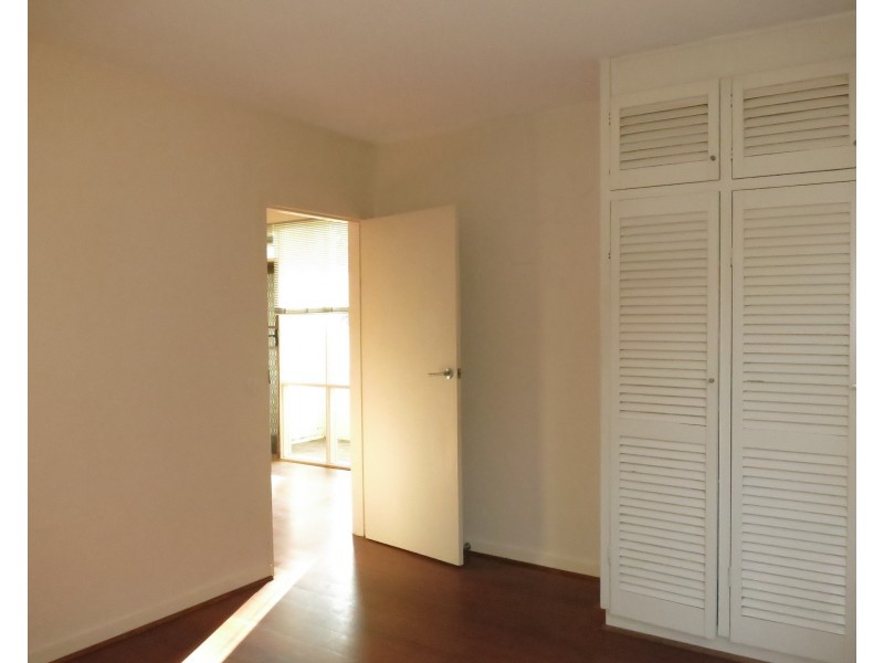 8/1-3 Spenser Street, St Kilda VIC 3182