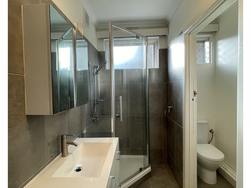 1/2 Lennon Street, Parkville VIC 3052