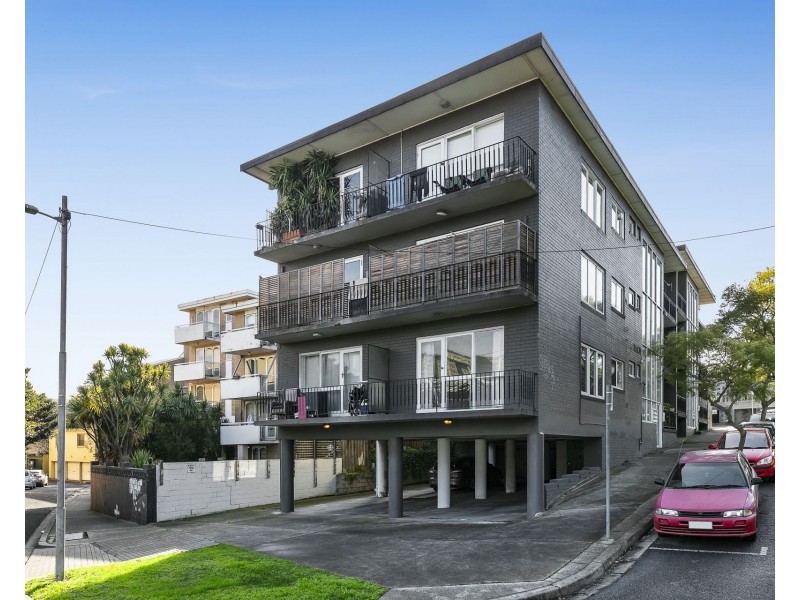 1/2 Lennon Street, Parkville VIC 3052