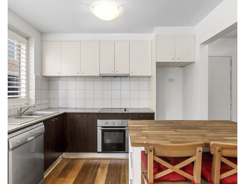 2/141 Glenhuntly Road, Elwood VIC 3184