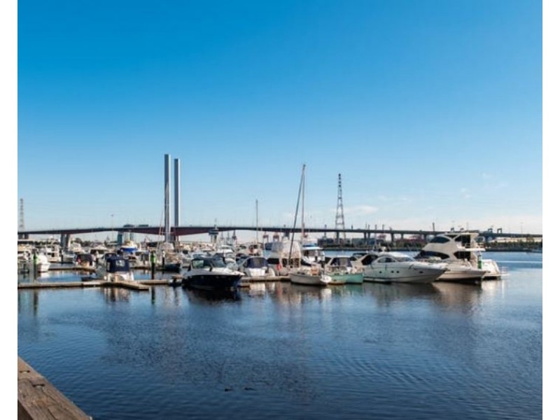 813/55 Merchant St, Docklands VIC 3008