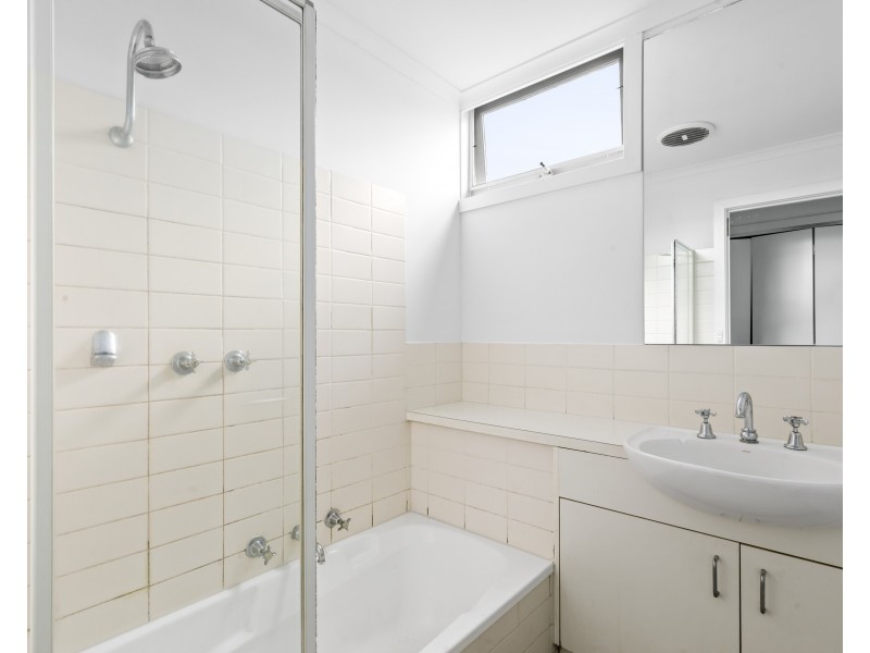 2/4 Abbotsford Street, West Melbourne VIC 3003