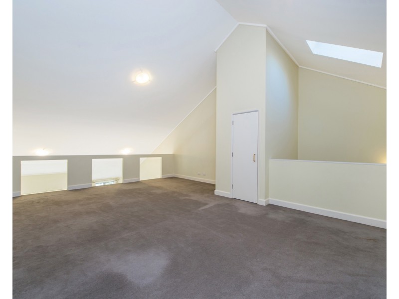 29/211 Wellington Parade South, East Melbourne VIC 3002