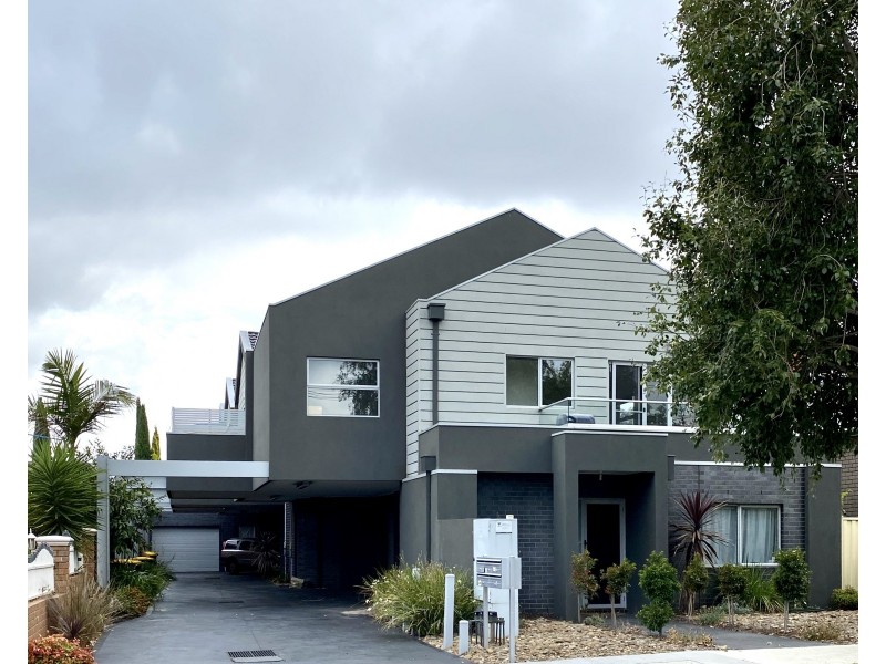 2/98 Normanby Avenue, Thornbury VIC 3071