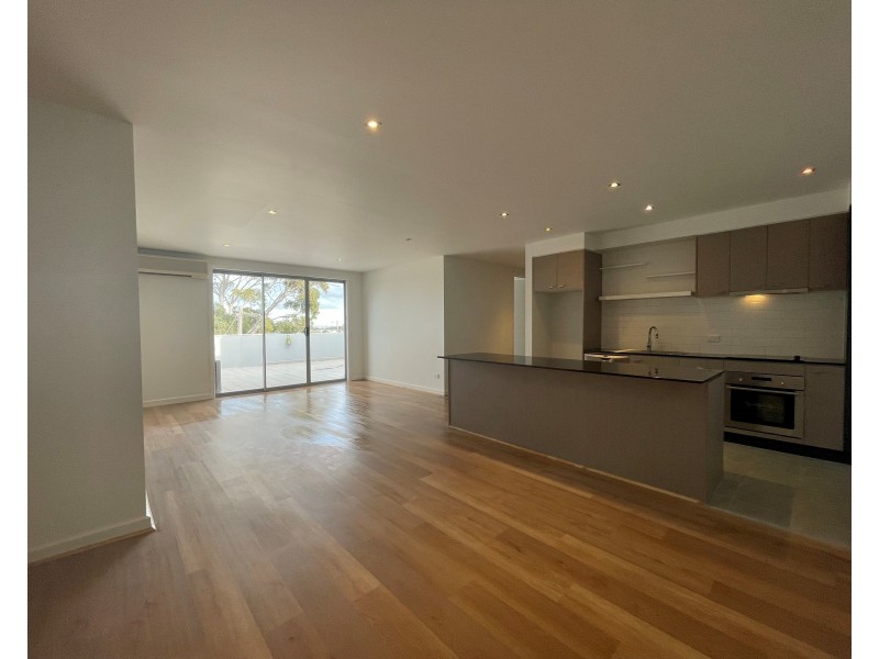 15/114 Mason Street, Newport VIC 3015