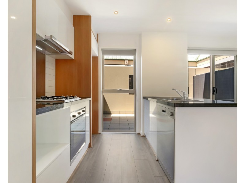 31/80 Trenerry Crescent, Abbotsford VIC 3067