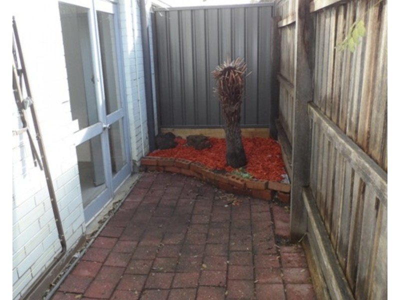 4/264 Hope Street, Brunswick West VIC 3055