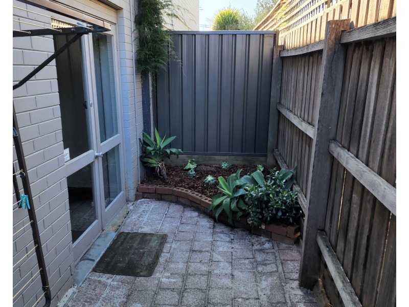 4/264 Hope Street, Brunswick West VIC 3055