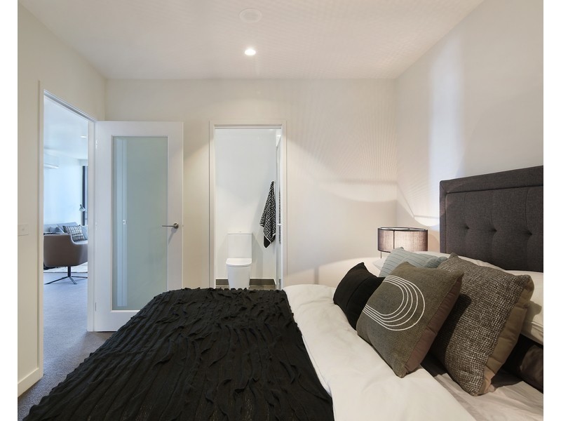 3301/45 Clarke Street, Southbank VIC 3006