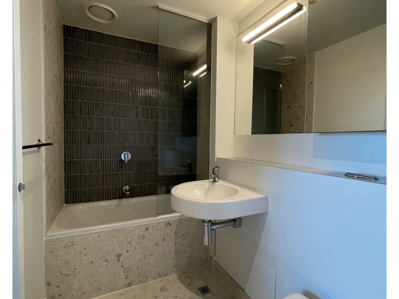 2102/620 Collins Street, Melbourne VIC 3000