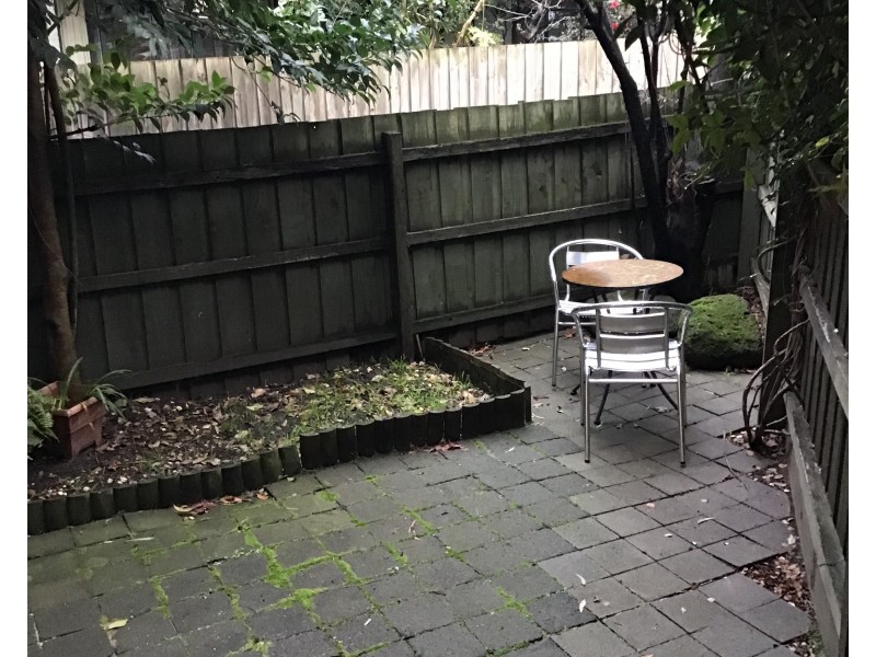 2/236 Wattletree Road, Malvern VIC 3144