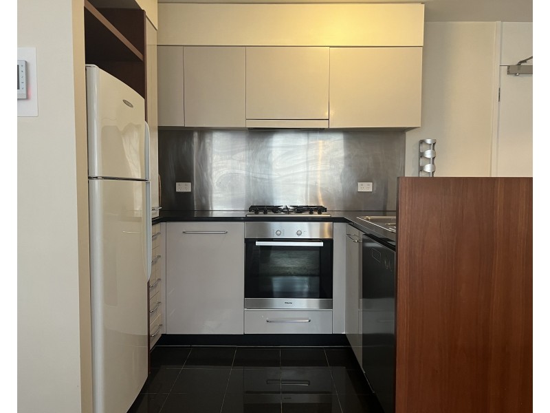 702/11-17 Cohen Place, Melbourne VIC 3000