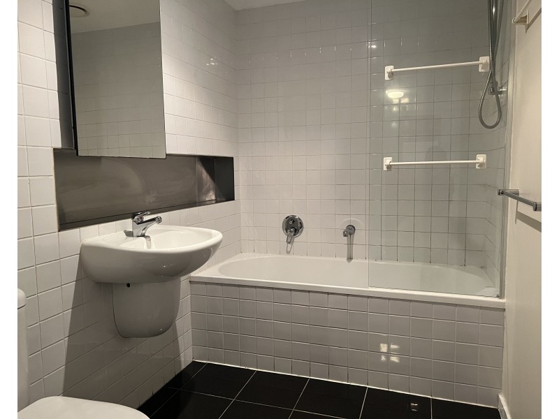 702/11-17 Cohen Place, Melbourne VIC 3000